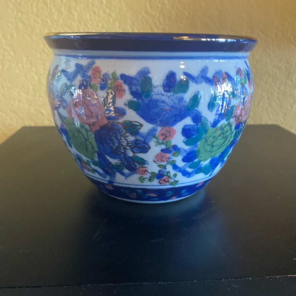 Vintage Chinese Porcelain Fishbowl Planter